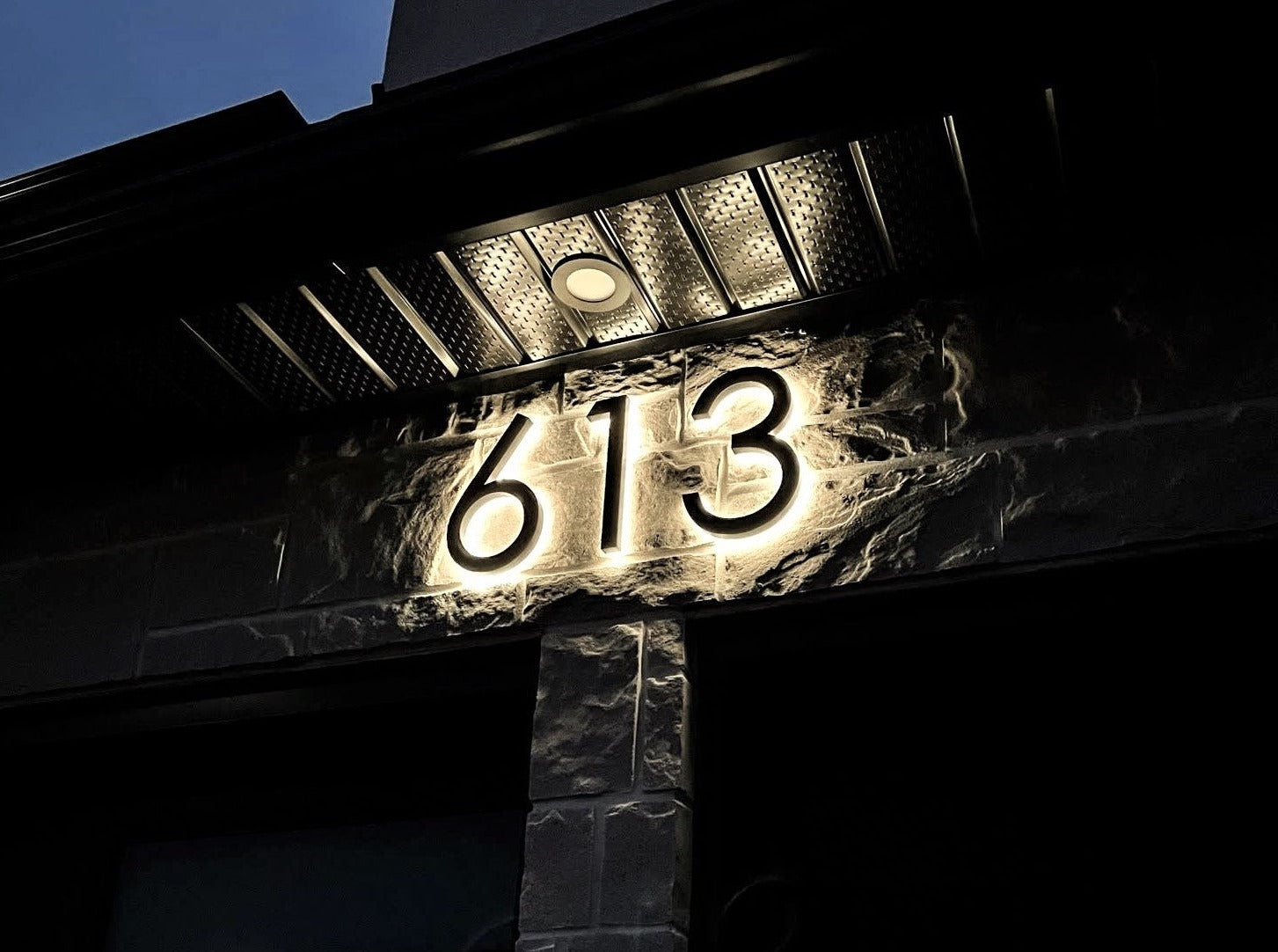 LED HOUSE NUMBERS - House Numbers Canada